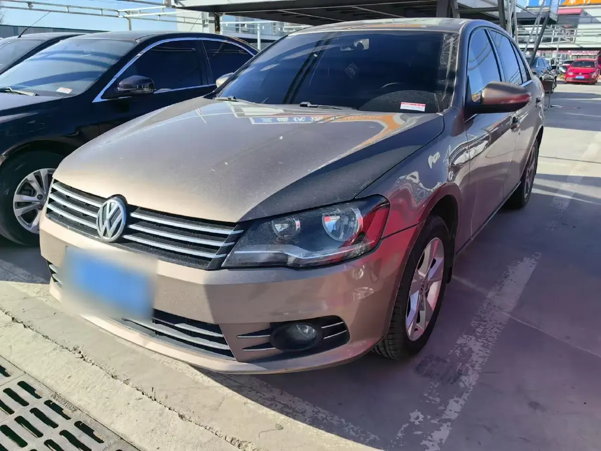 2014 Volkswagen Bora 1.6L 105HP L4 5MT