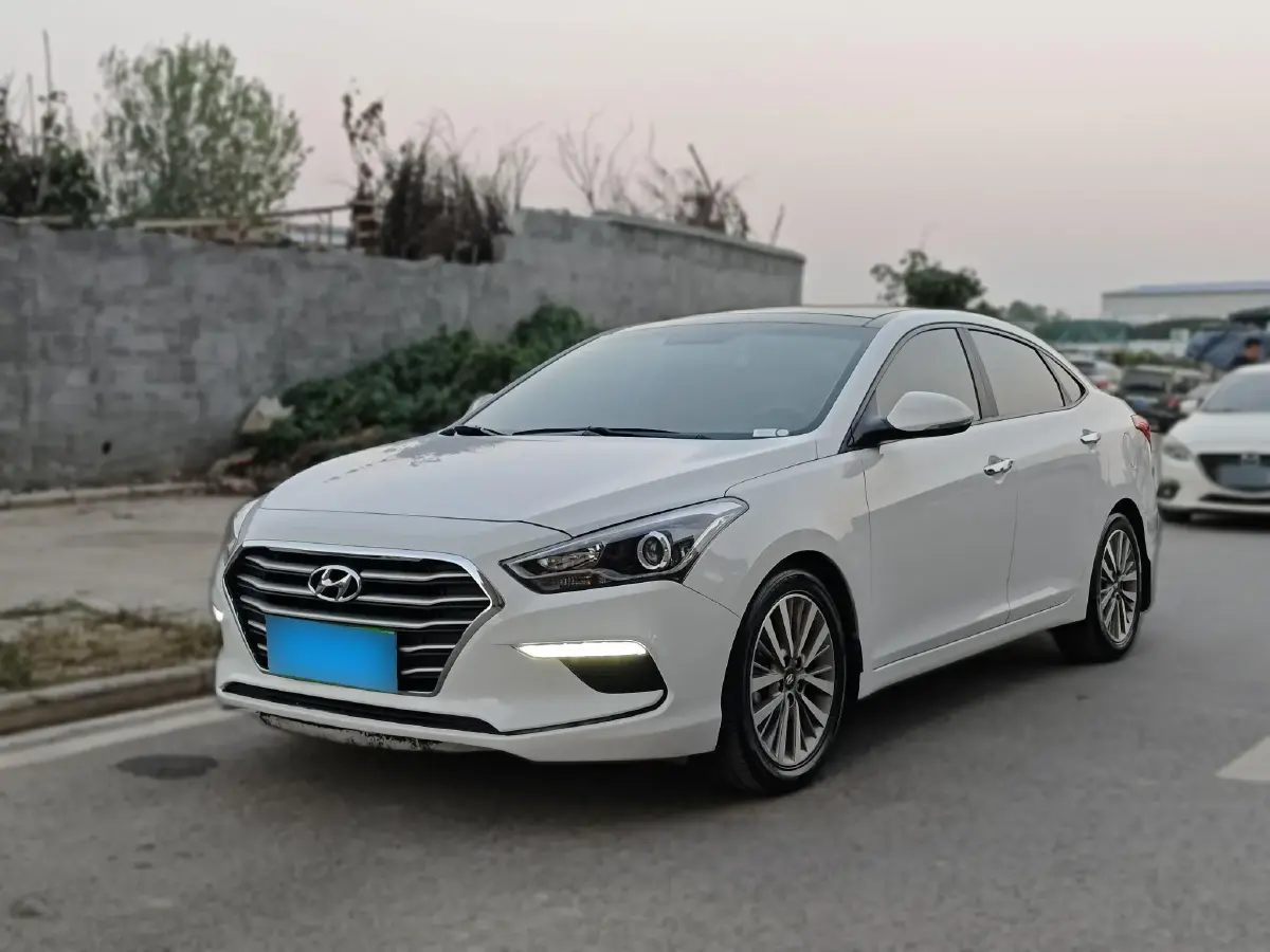 2017 Hyundai Mistra 1.8L 143HP L4 6AT