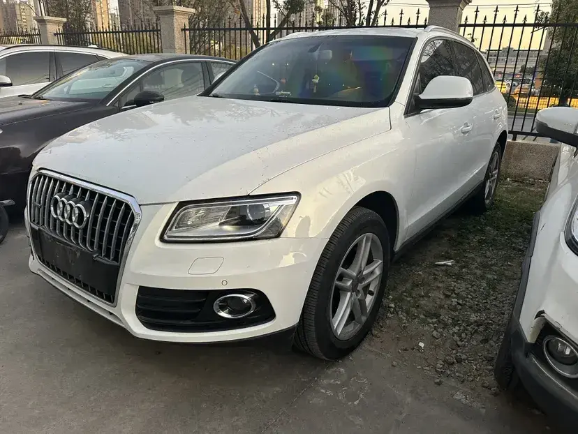 2013 Audi Q5 2.0T 211HP L4 8AT