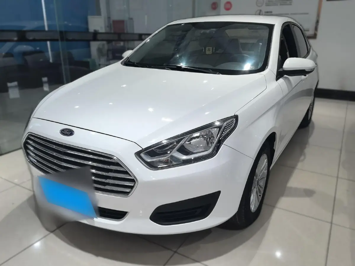 2017 Ford Escort 1.5L 113HP L4 6AT