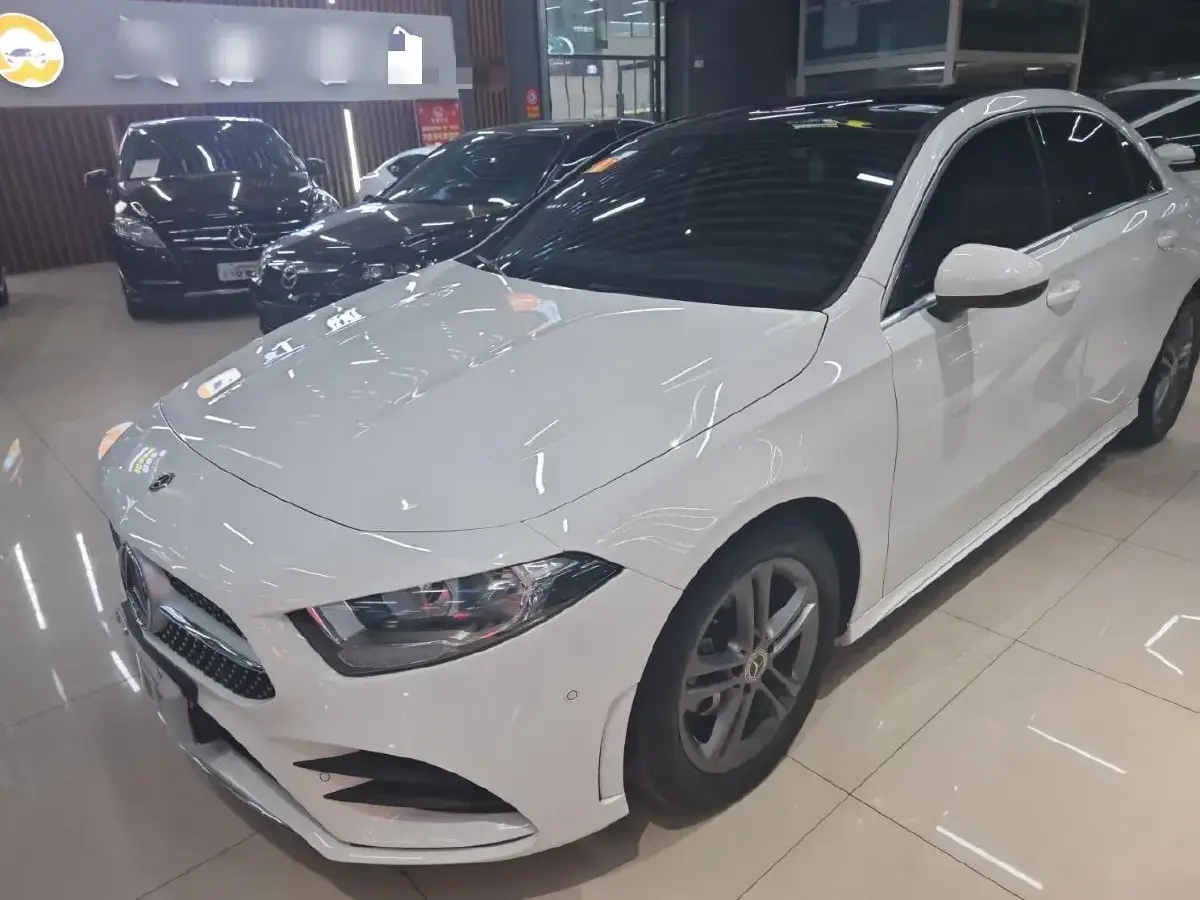 2020 Mercedes-Benz A Class 1.3T 136HP L4 7DCT