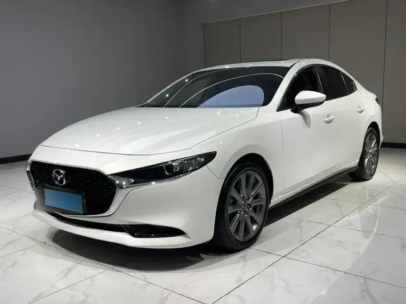 2022 Mazda 3 Axela 2.0L 158HP L4 6AT