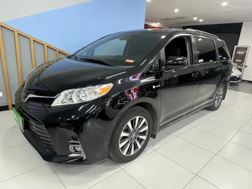 2015 Toyota Sienna 3.5L 269HP V6 6AT