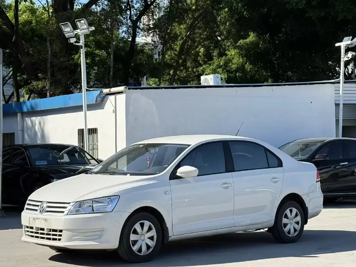 2015 Volkswagen Santana 1.4L 90HP L4 5MT