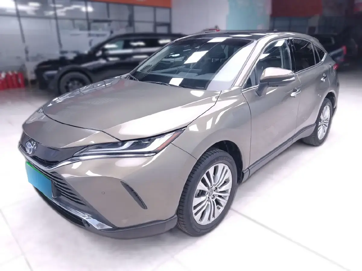 2022 Toyota Harrier 2.5L 178HP L4 E-CVT Hybrid