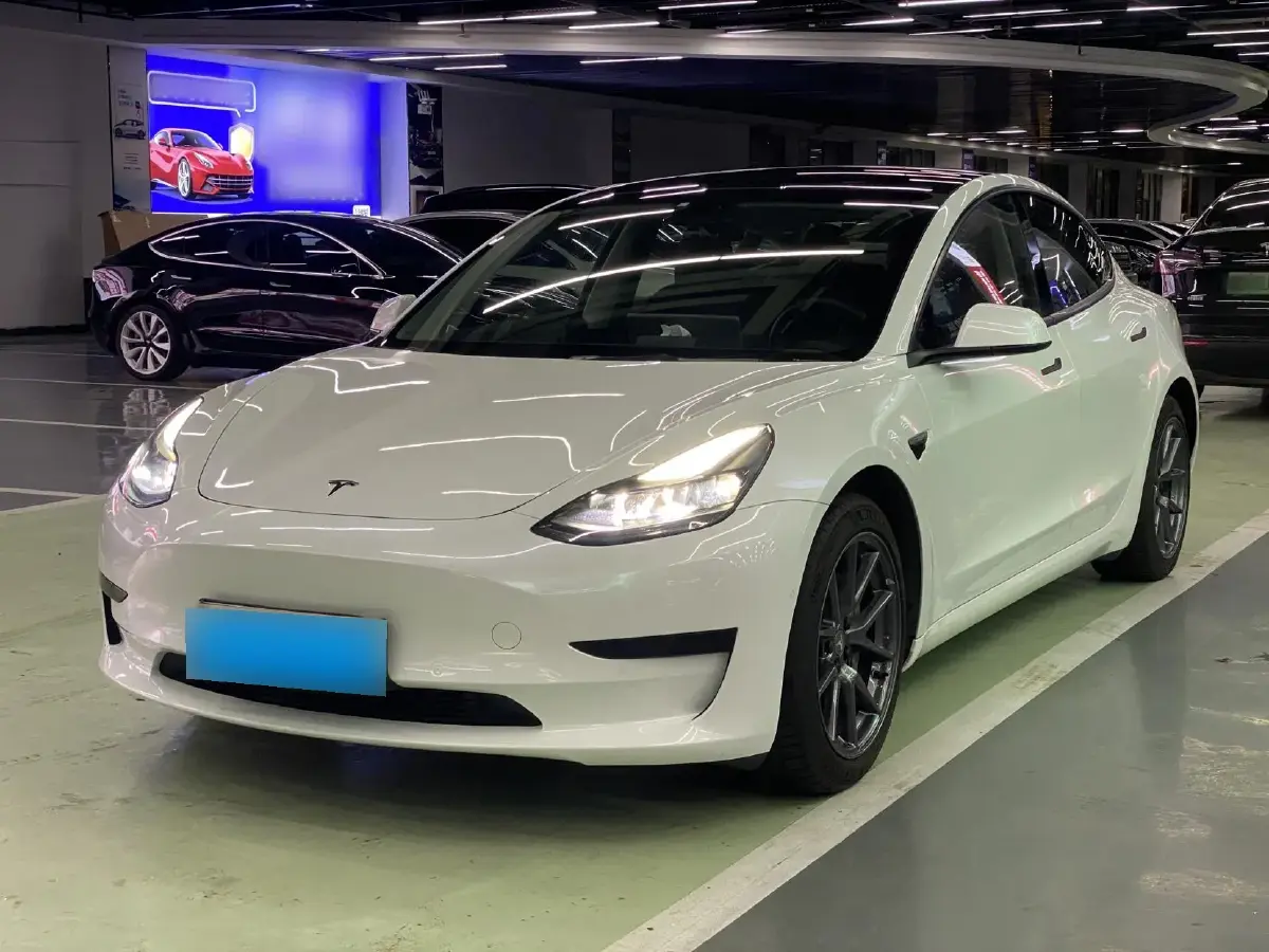 2022 Tesla Model 3 BEV 60KWH