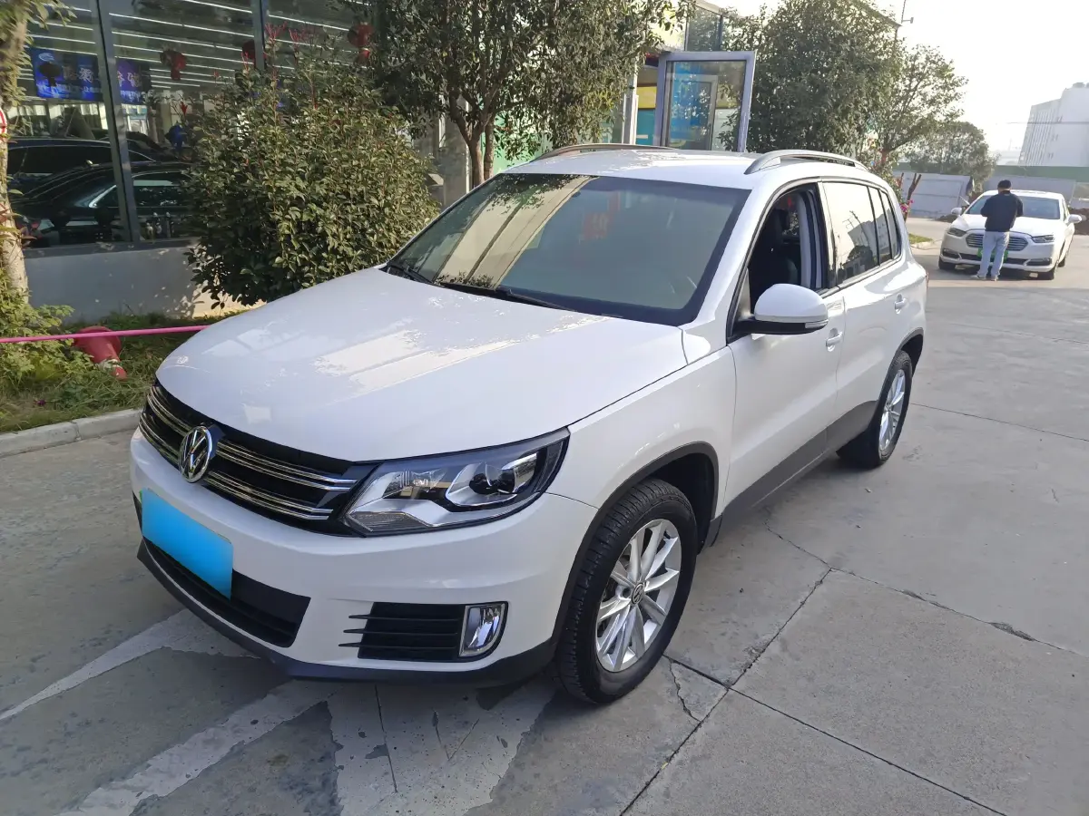 2016 Volkswagen Tiguan 1.4T 150HP L4 6DCT