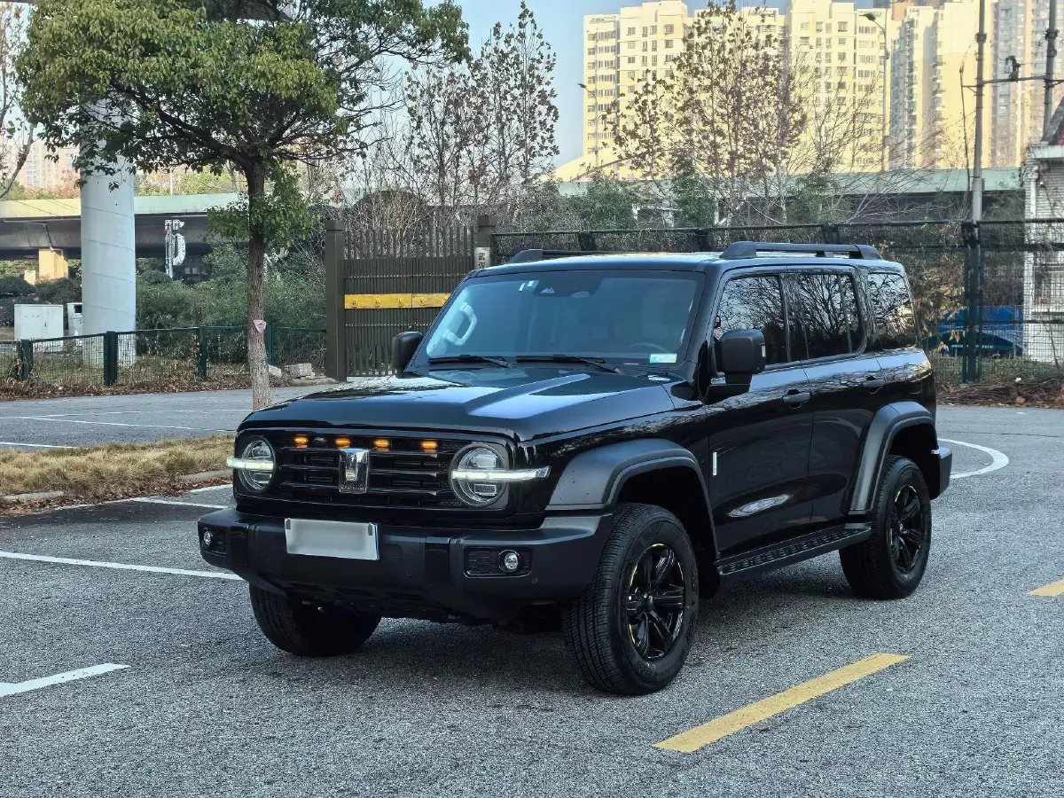 2023 Tank 300 2.0T 227HP L4 8AT