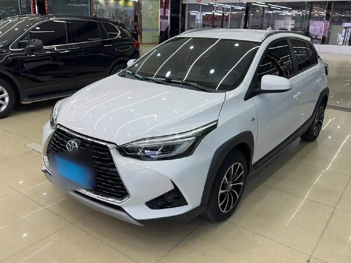 2022 Toyota Yaris L 1.5L 112HP L4 CVT