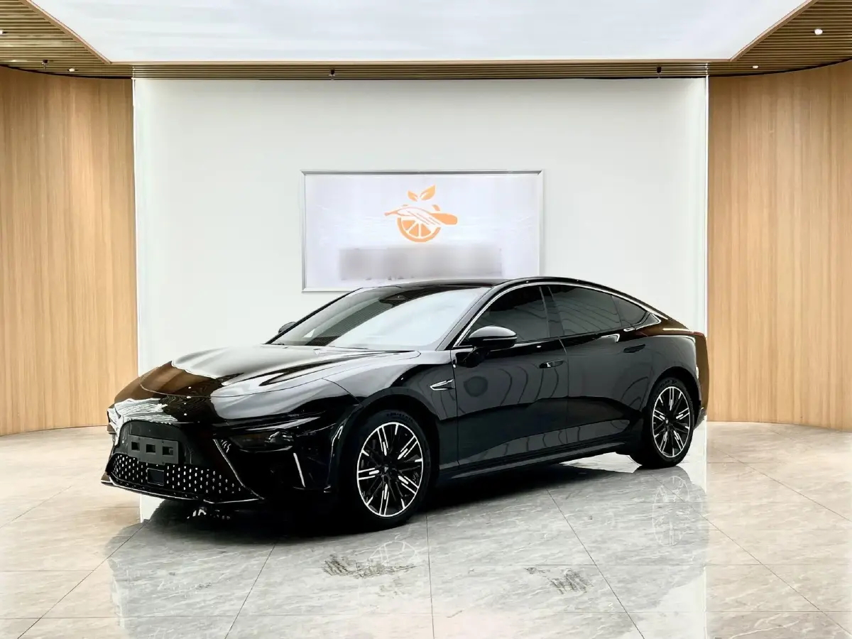 2022 Neta S BEV 84.5KWH