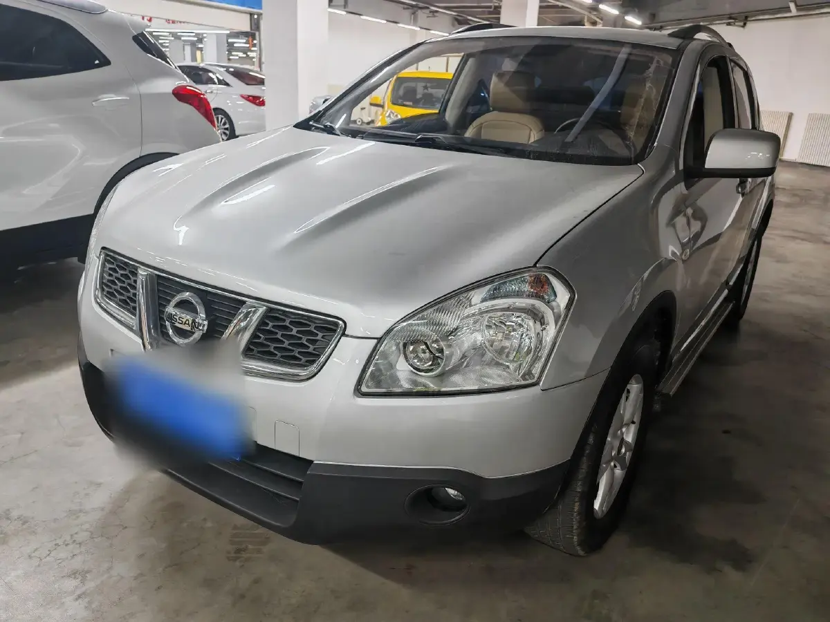 2012 Nissan Qashqai 2.0L 144HP L4 6MT