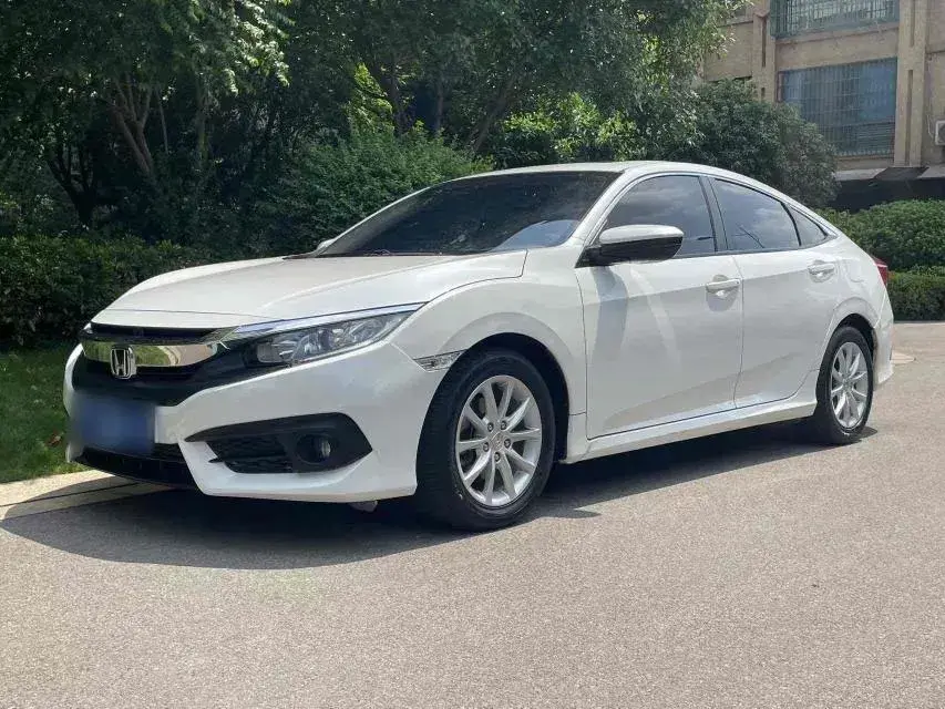 2016 Honda Civic 1.0T 125HP L3 CVT