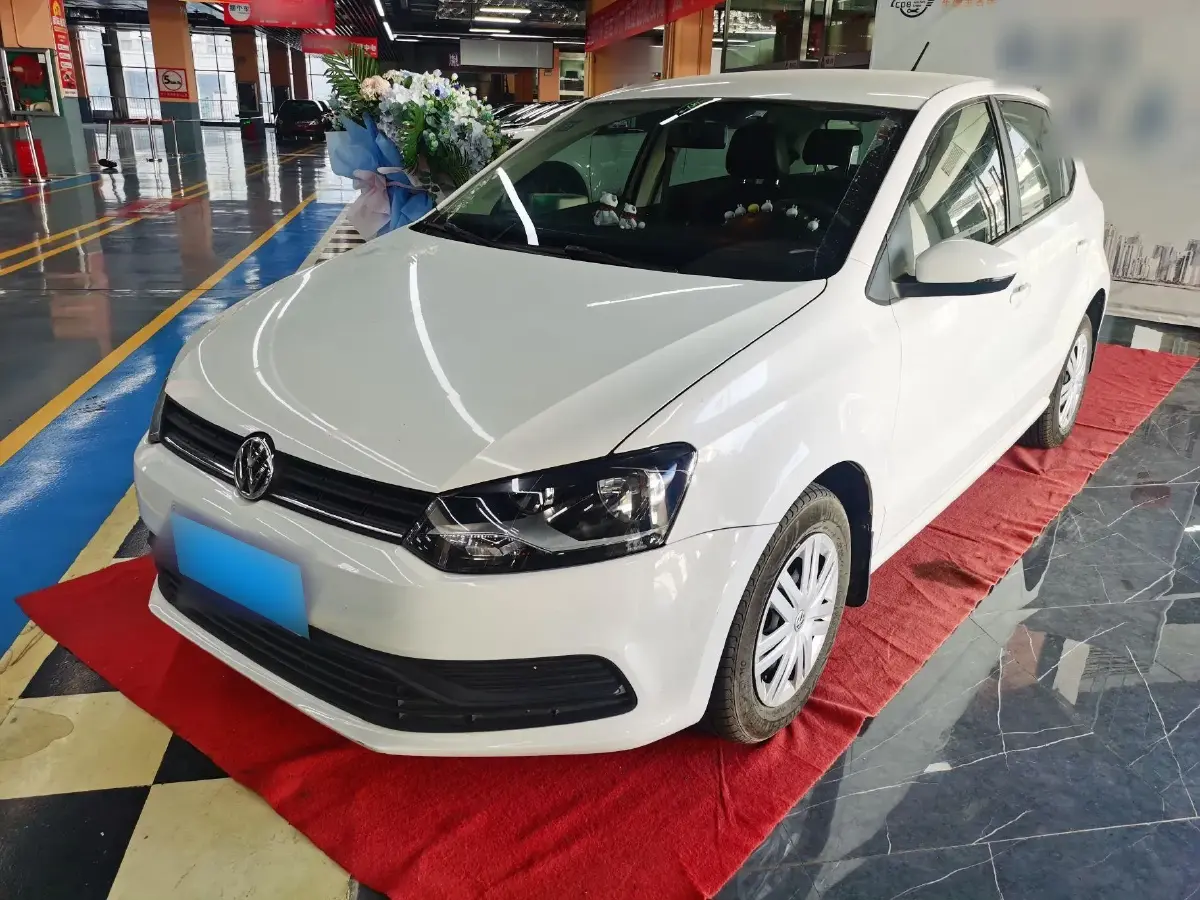 2016 Volkswagen Polo 1.4L 90HP L4 6AT