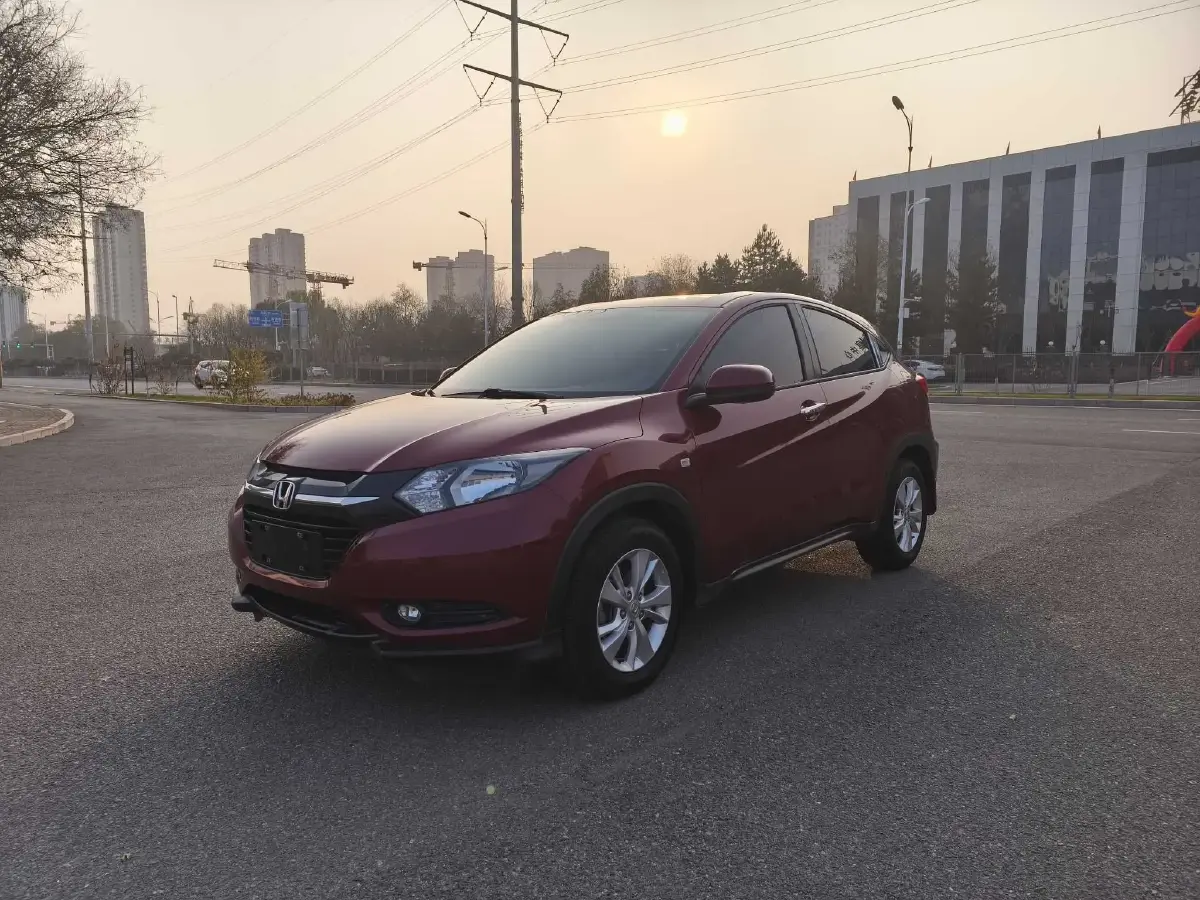 2015 Honda Vezel 1.5L 131HP L4 CVT