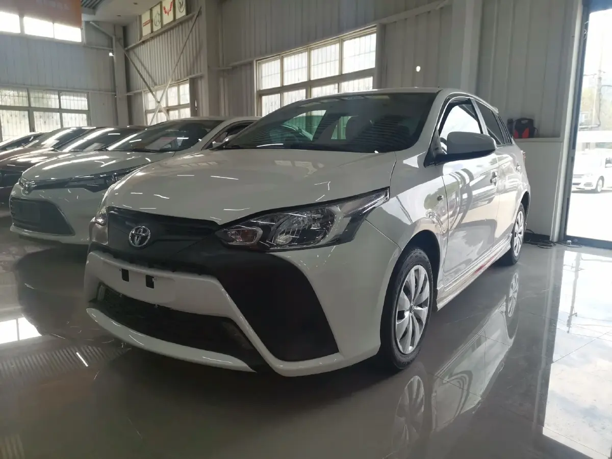2016 Toyota Yaris L 1.5L 107HP L4 CVT