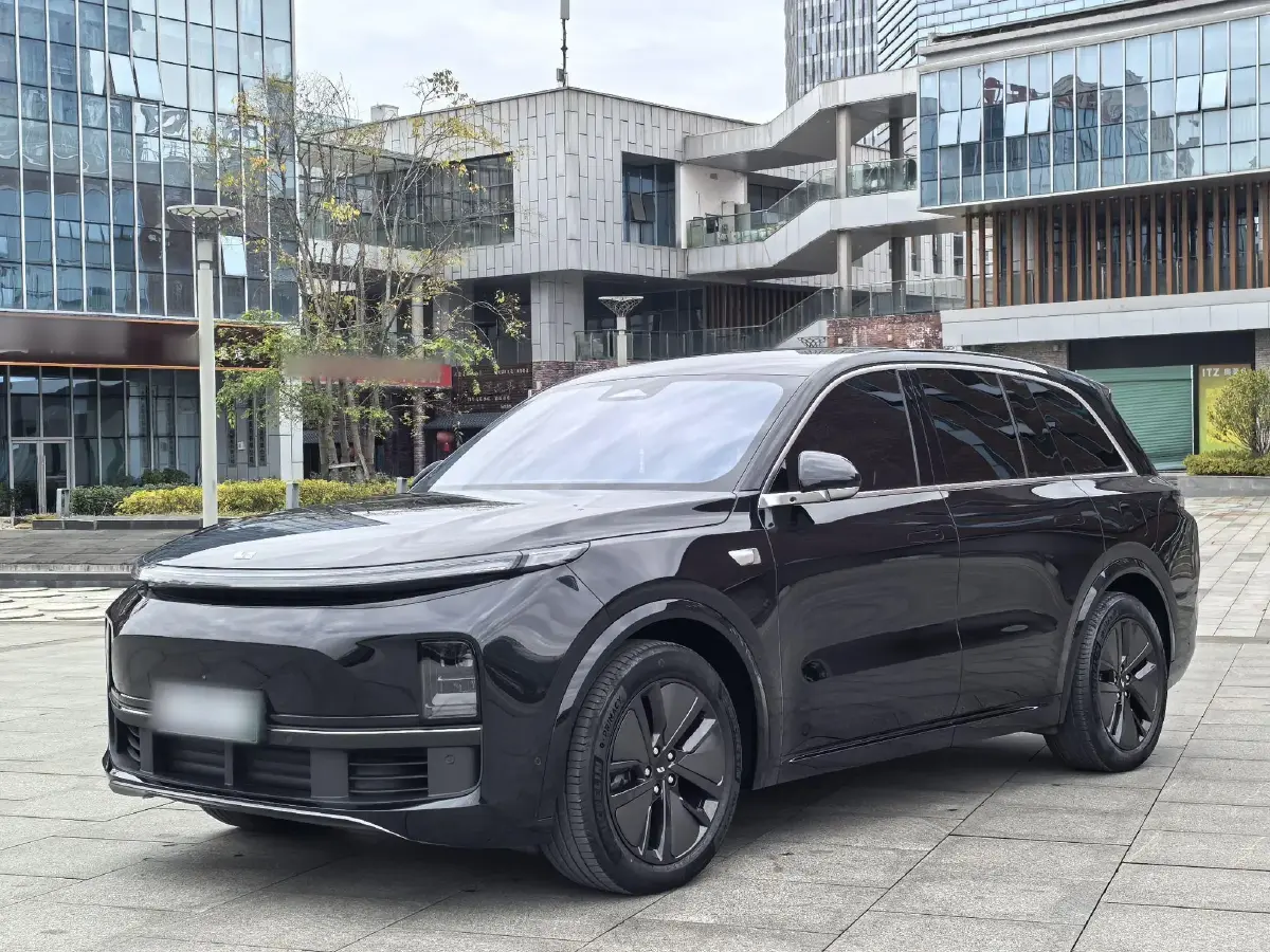 2023 Li L8 Range Extended 154HP REEV 40.9KWH