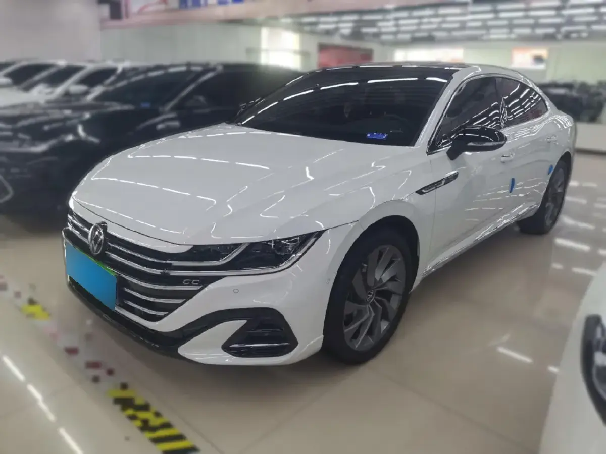 2024 Volkswagen CC 2.0T 220HP L4 7DCT