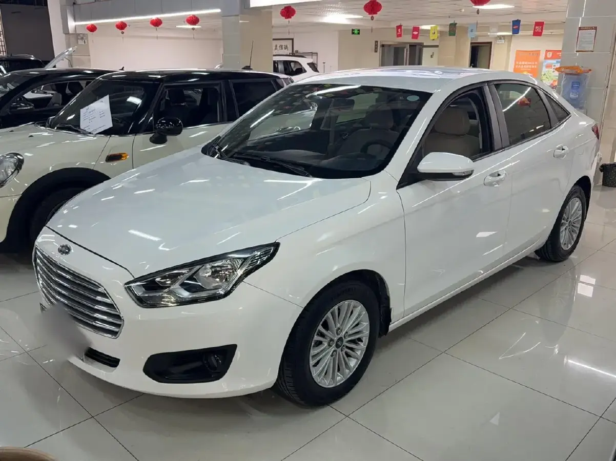 2017 Ford Escort 1.5L 113HP L4 6AT