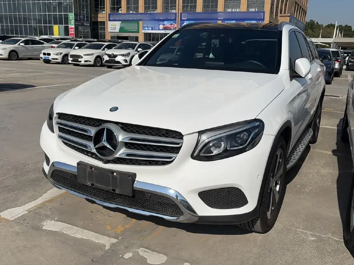 2016 Mercedes-Benz GLC Class 2.0T 211HP L4 9AT