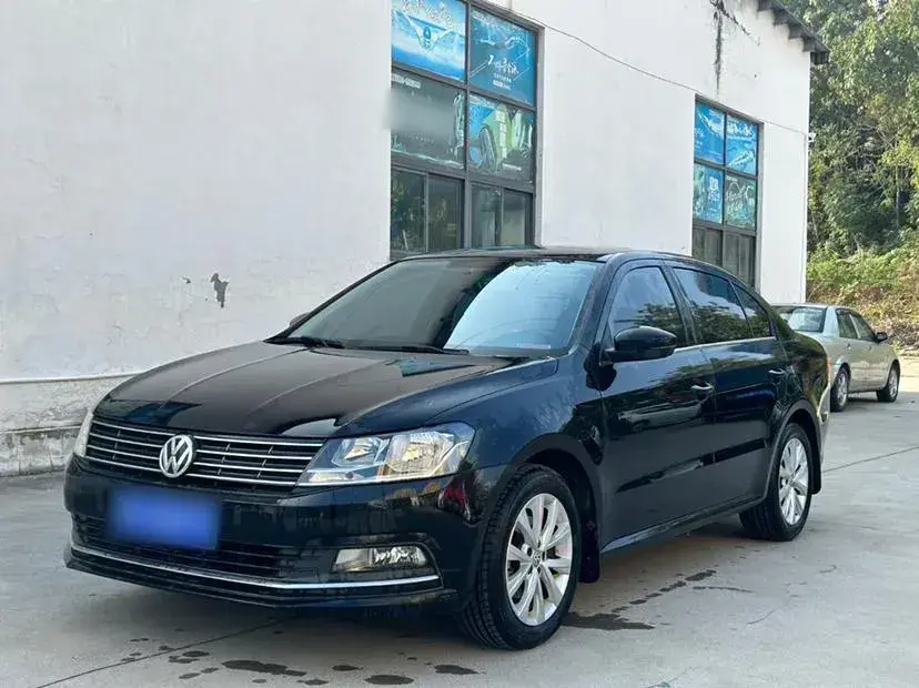 2017 Volkswagen Lavida 1.6L 110HP L4 6AT
