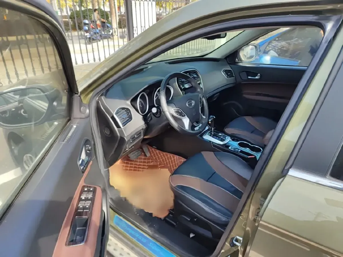 2015 GAC Trumpchi GS5 Super 2.0L 147HP L4 5AT,autocango,china used car exporter,china ev exporter,chinese used car exporter,chinese used ev exporter