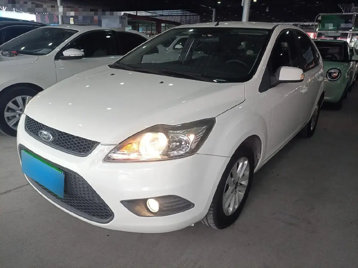 2013 Ford Focus 1.8L 124HP L4 4AT