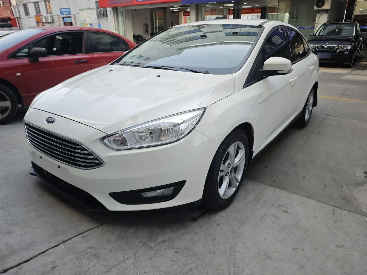 2017 Ford Focus 1.6L 125HP L4 6DCT