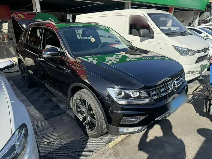 2019 Volkswagen Tiguan L 2.0T 186HP L4 7DCT
