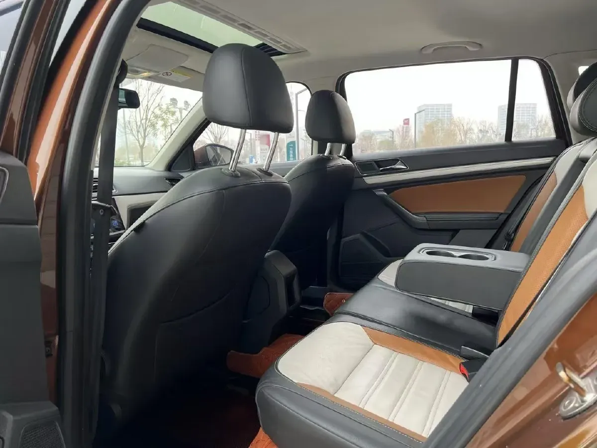 2016 Volkswagen Cross Lavida 1.4T 131HP L4 7DCT,autocango,china used car exporter,china ev exporter,chinese used car exporter,chinese used ev exporter