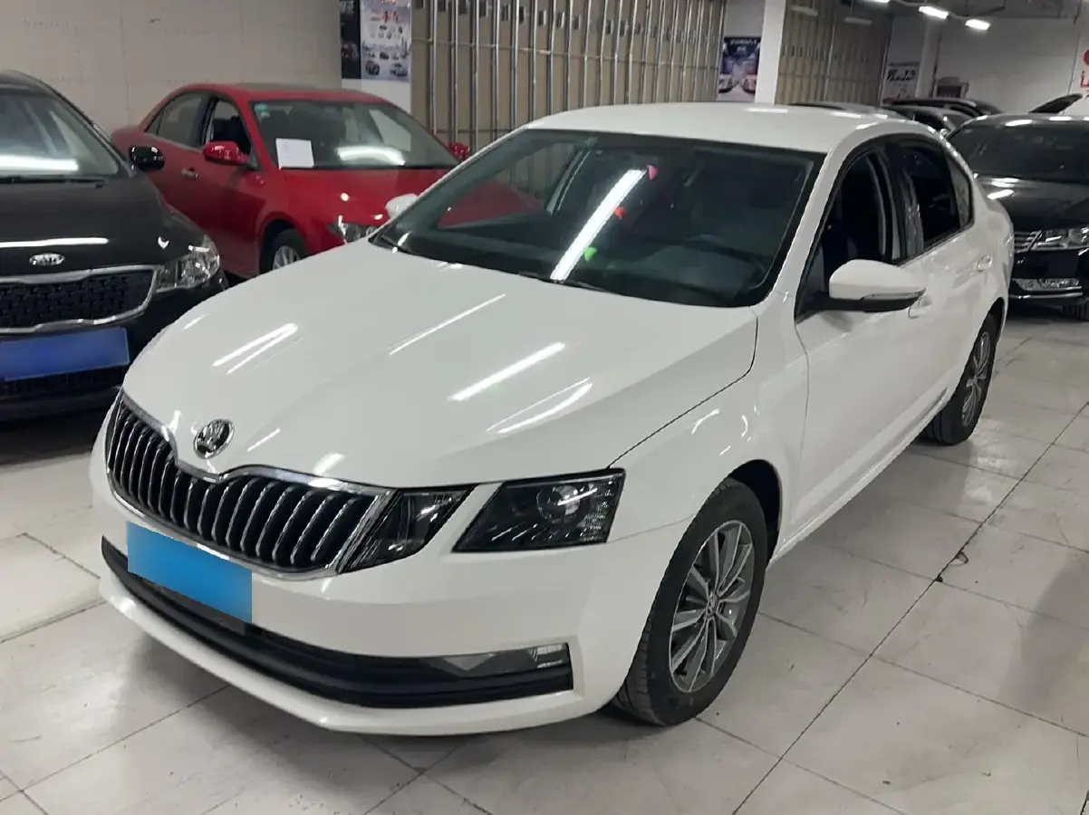 2022 Skoda Octavia 1.5L 113HP L4 6AT