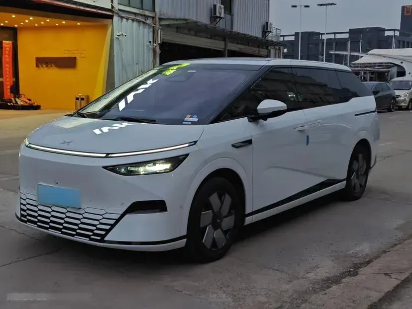 2024 Xpeng X9 BEV 101.5KWH