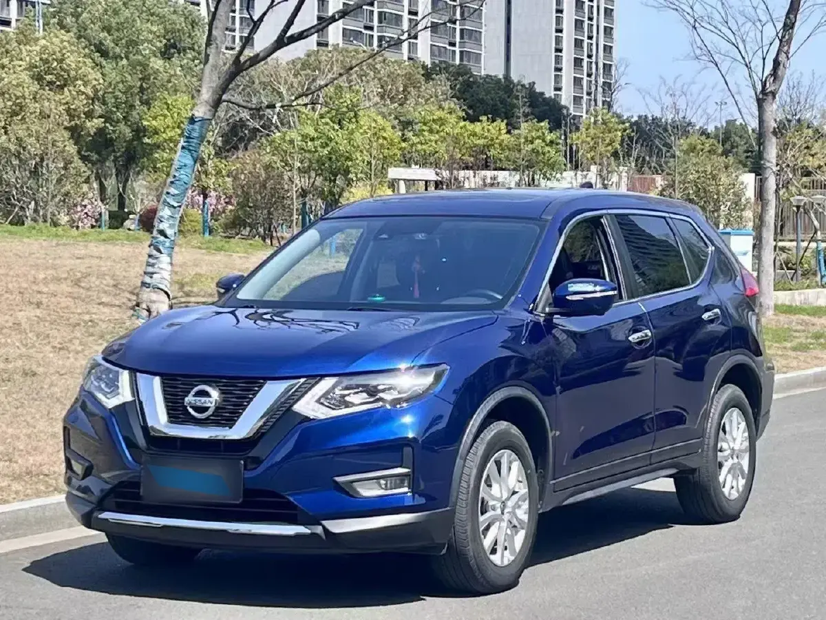 2021 Nissan X-Trail 2.0L 151HP L4 CVT