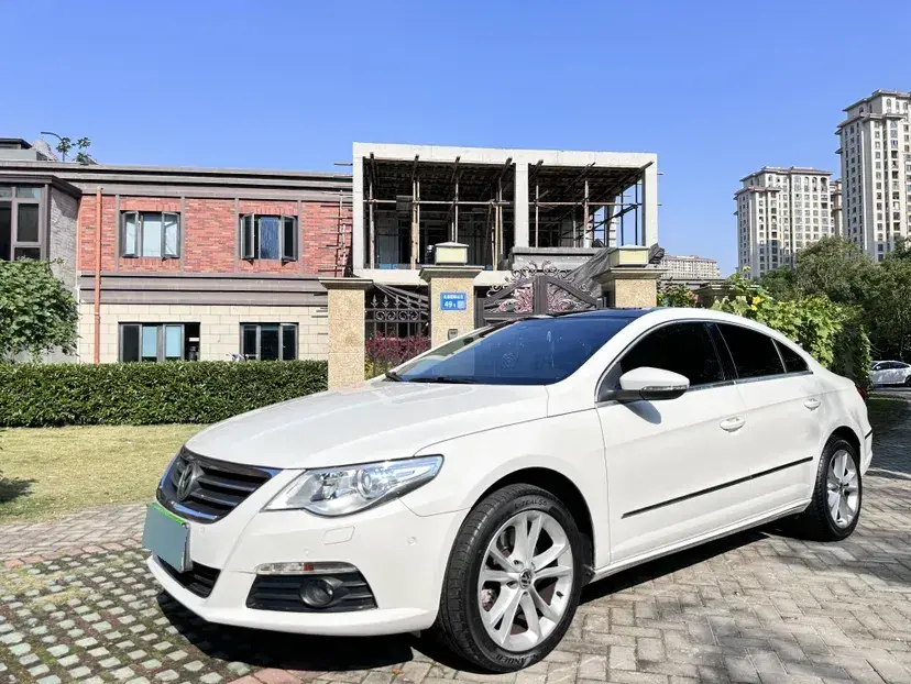 2012 Volkswagen CC 2.0T 200HP L4 6DCT