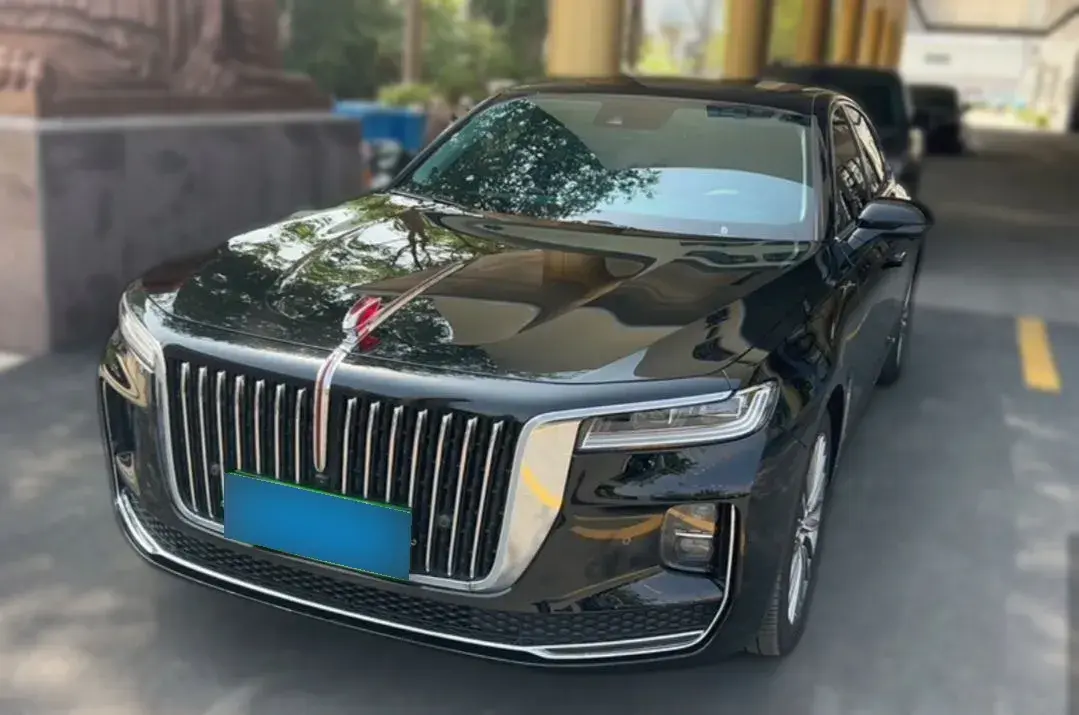 2022 HongQi H9 2.0T 252HP L4 7DCT