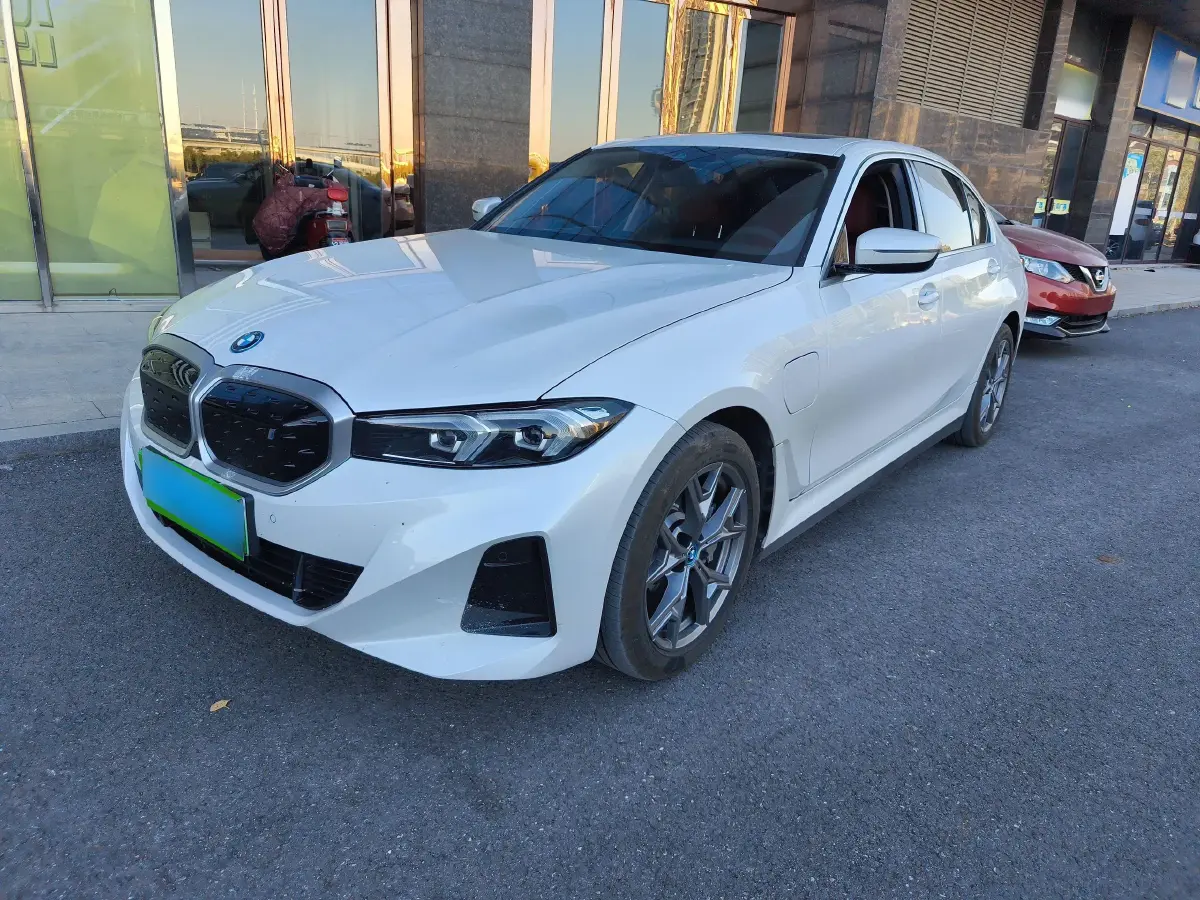 2024 BMW i3 BEV 70KWH