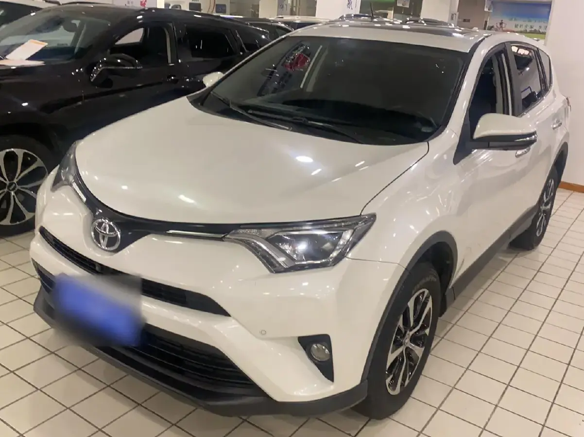2016 Toyota RAV4 2.0L 151HP L4 CVT