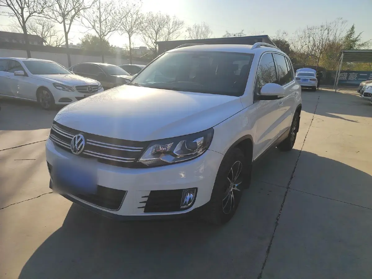 2015 Volkswagen Tiguan 1.8T 160HP L4 6AT