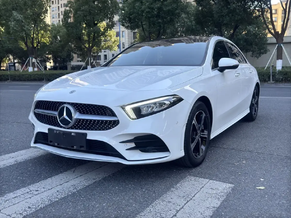 2022 Mercedes-Benz A Class 1.3T 163HP L4 7DCT