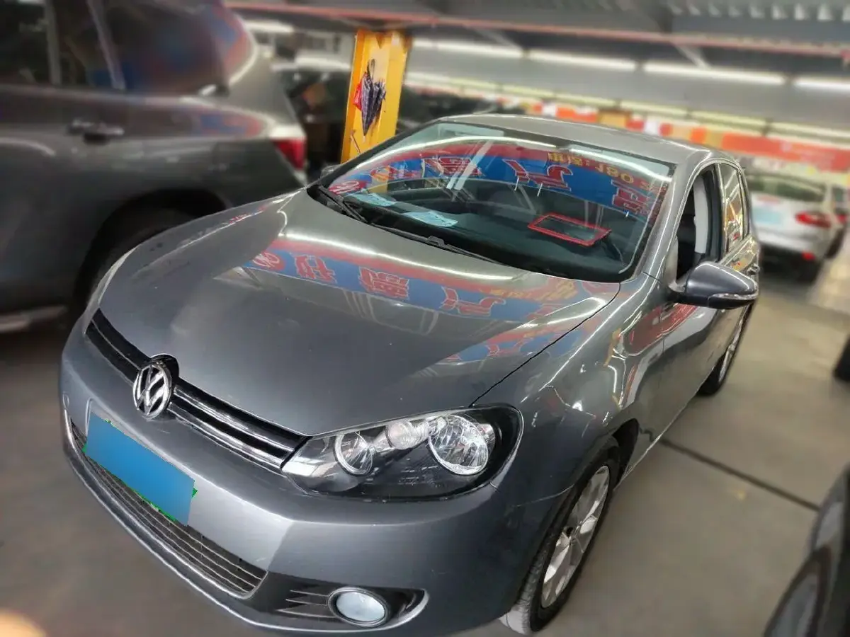 2012 Volkswagen Golf 1.6L 105HP L4 6AT