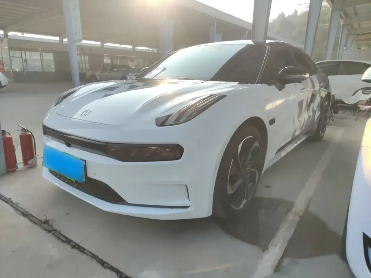 2023 Zeekr 001 BEV 100KWH