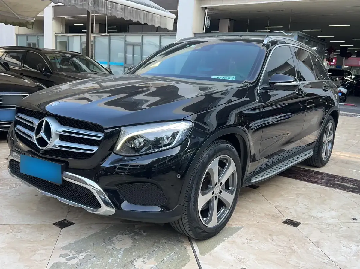 2016 Mercedes-Benz GLC Class 2.0T 245HP L4 9AT