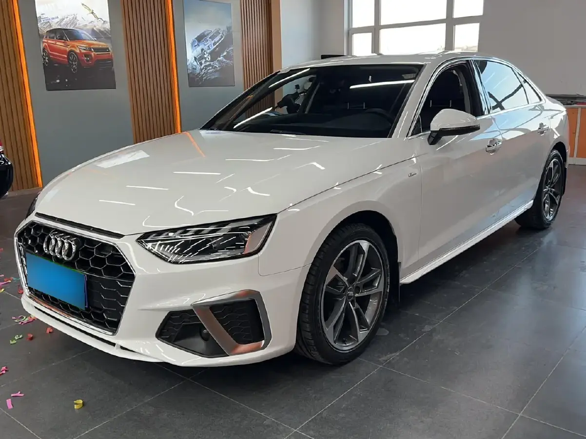 2020 Audi A4L 2.0T 190HP L4 7DCT