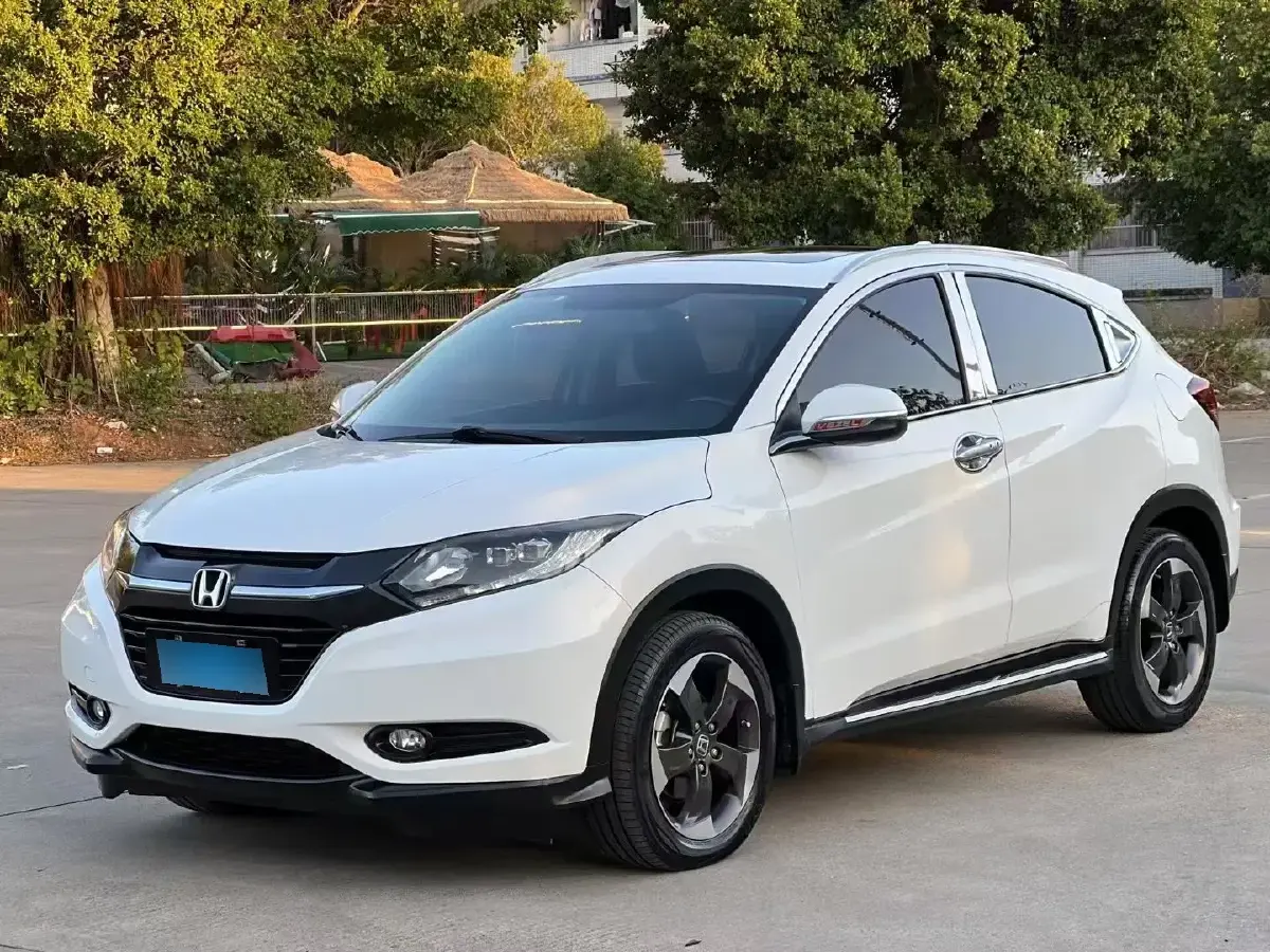 2015 Honda Vezel 1.8L 136HP L4 CVT
