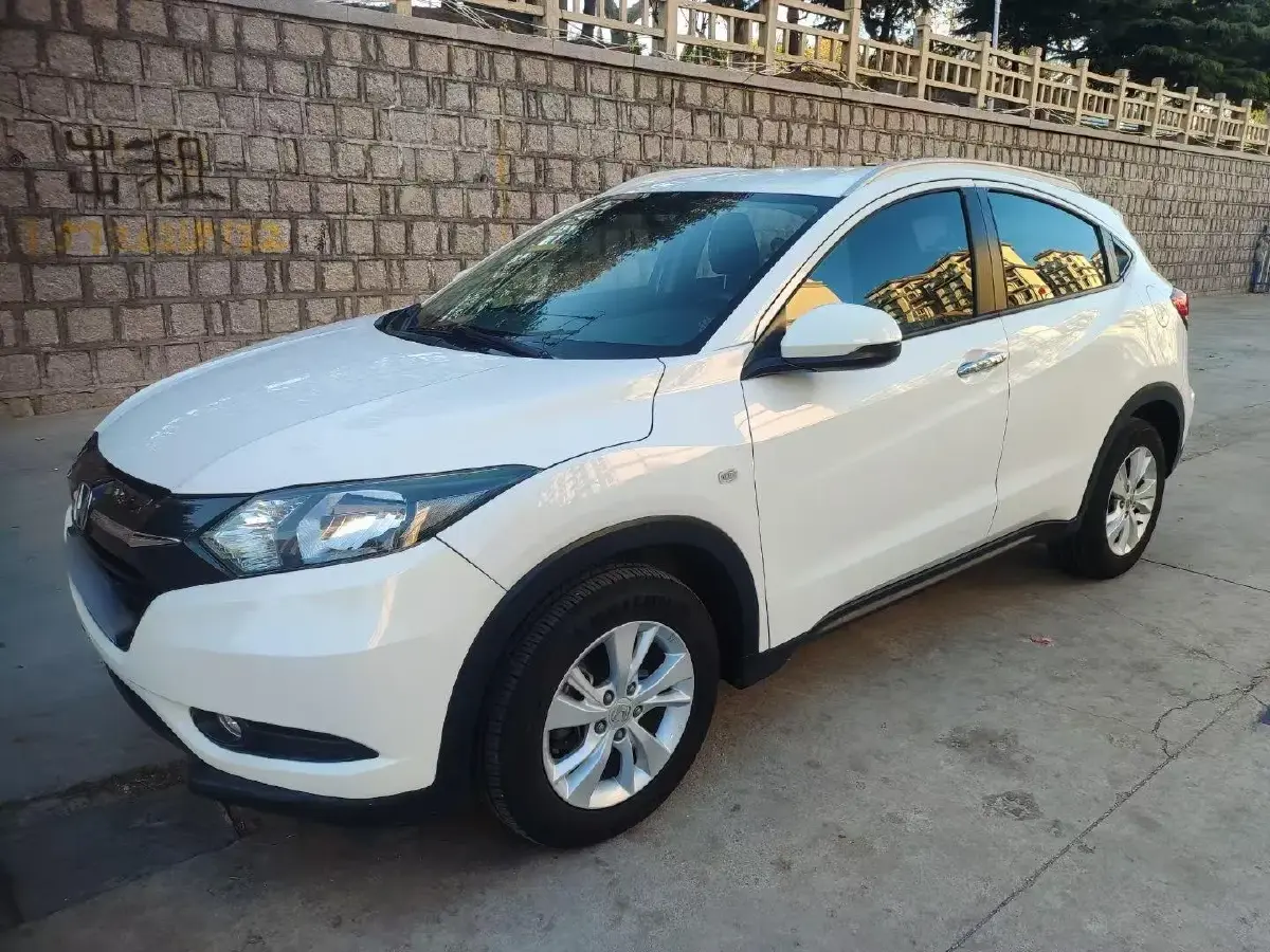 2017 Honda Vezel 1.5L 131HP L4 CVT