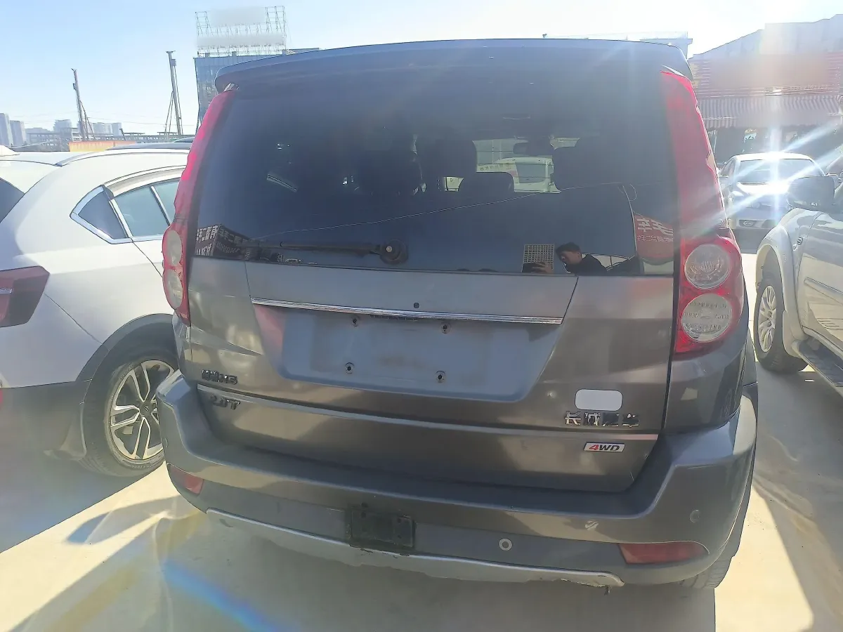 2015 Haval H5 Class 2.0T 190HP L4 6MT,autocango,china used car exporter,china ev exporter,chinese used car exporter,chinese used ev exporter