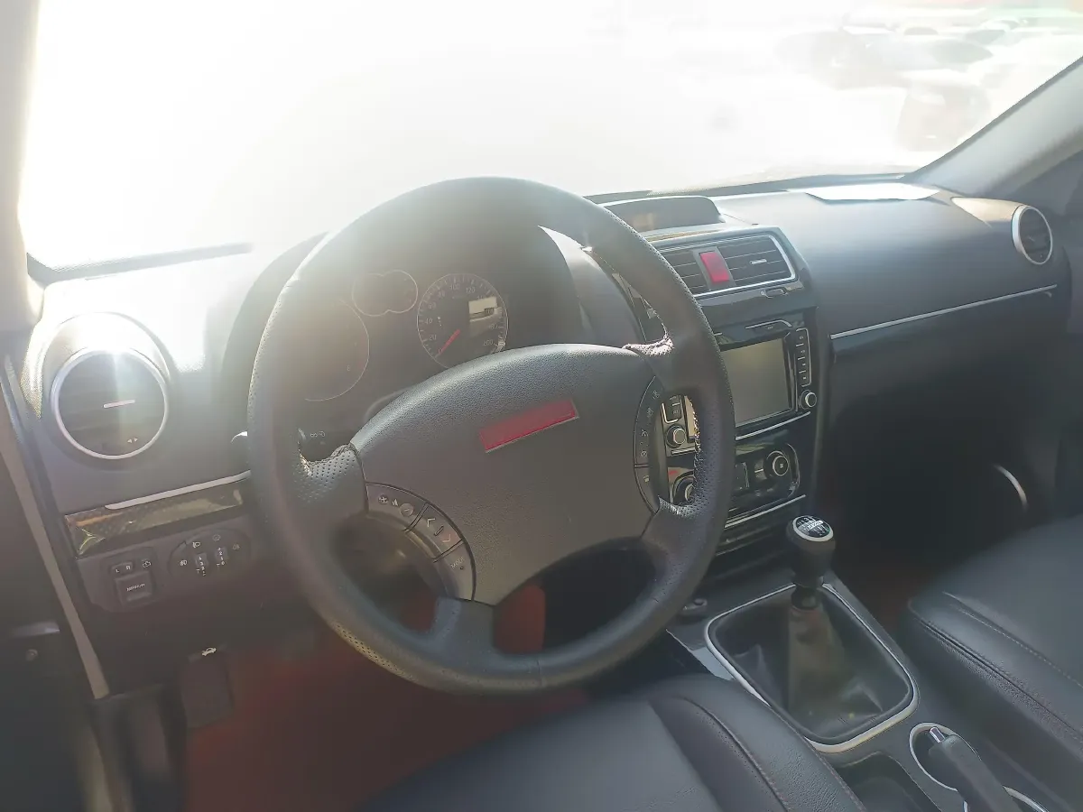 2015 Haval H5 Class 2.0T 190HP L4 6MT,autocango,china used car exporter,china ev exporter,chinese used car exporter,chinese used ev exporter