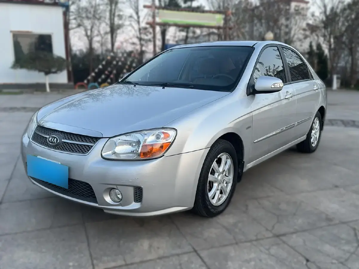 2012 Kia Cerato 1.6L 112HP L4 5MT