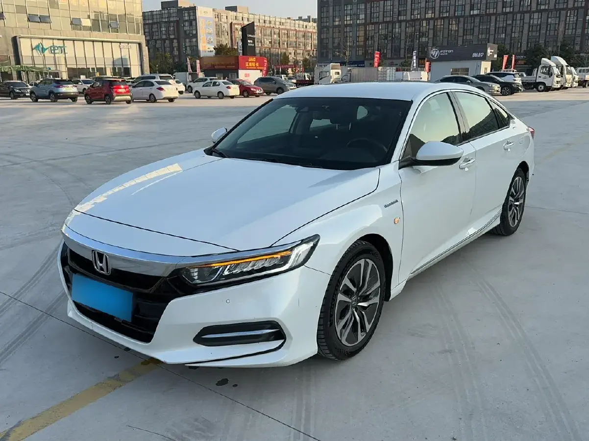 2018 Honda Accord 2.0L 146HP L4 E-CVT Hybrid