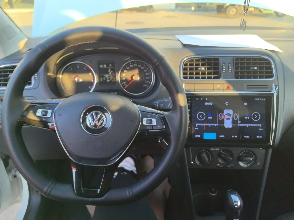 2016 Volkswagen Polo 1.6L 110HP L4 6AT,autocango,china used car exporter,china ev exporter,chinese used car exporter,chinese used ev exporter