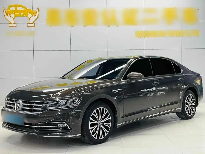 2018 Volkswagen Phideon 2.0T 224HP L4 7DCT
